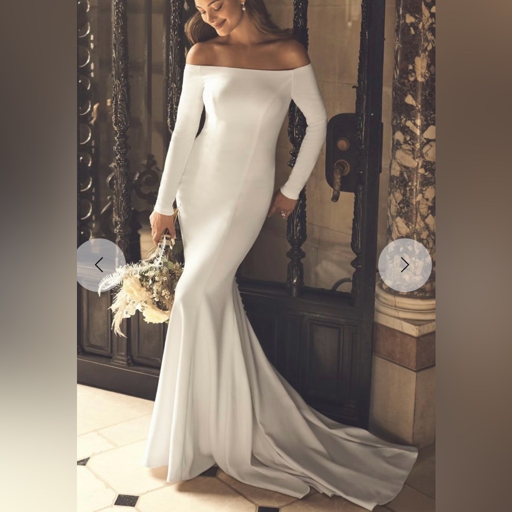 Wedding Dress: Elegant Off-Shoulder, Long Sleeve